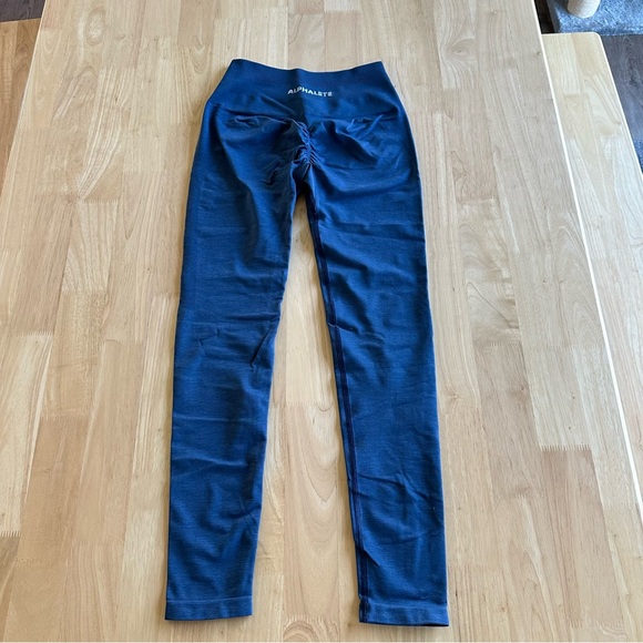 Alphalete Amplify True Blue color Leggings - Picture 1 of 9